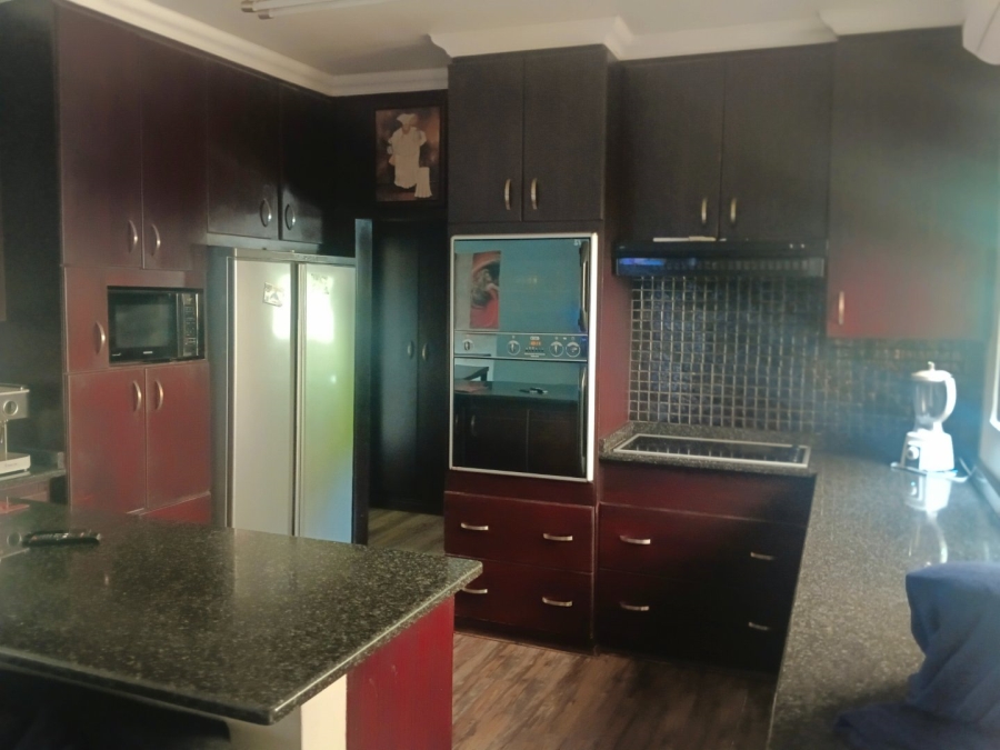 To Let 4 Bedroom Property for Rent in Riebeeckstad Free State